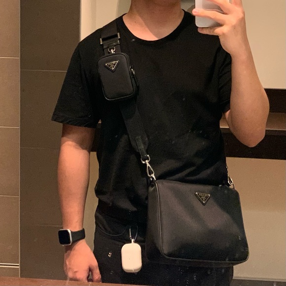 Prada Re-Nylon and Saffiano leather shoulder bag - Mens - Picture 4 of 4